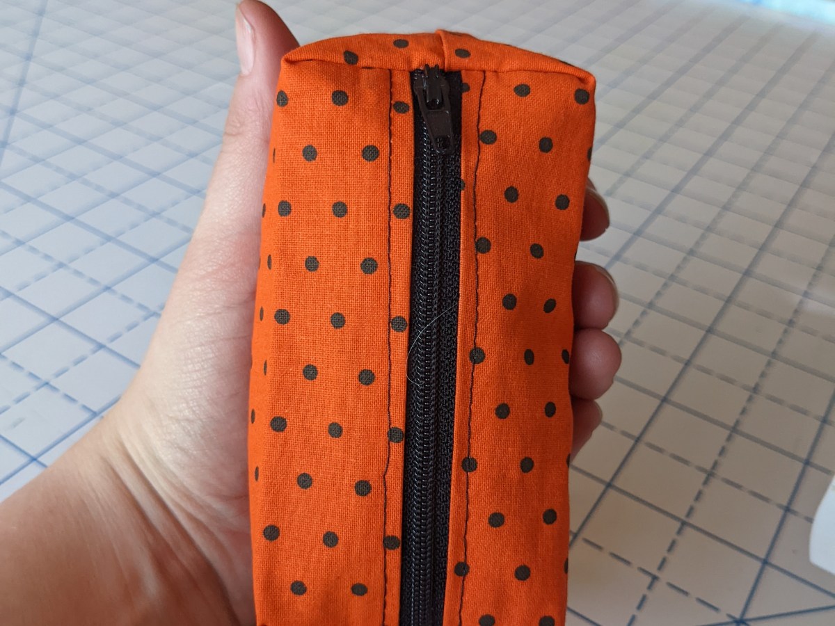 sewing with zippers!
